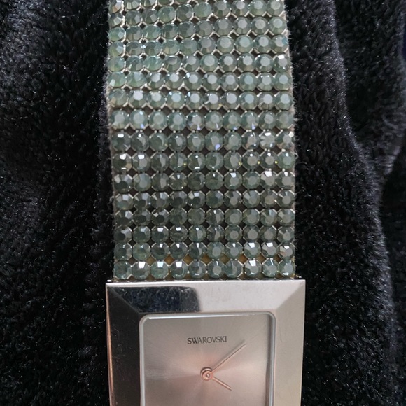 Swarovski watch green crystals and magnetic bracelets - Picture 5 of 8